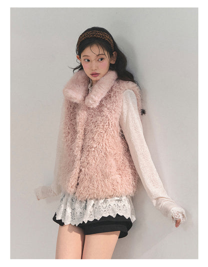 少也眼 “Warmth of a Dreamscape” Pink Faux-Fur Vest 94468854