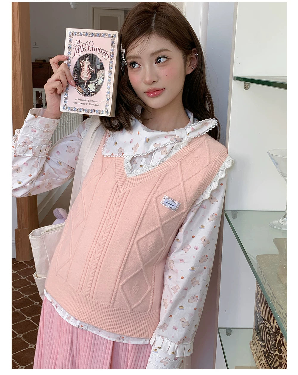 “Pudding Bear Letter” White Teddy Print Lace Blouse