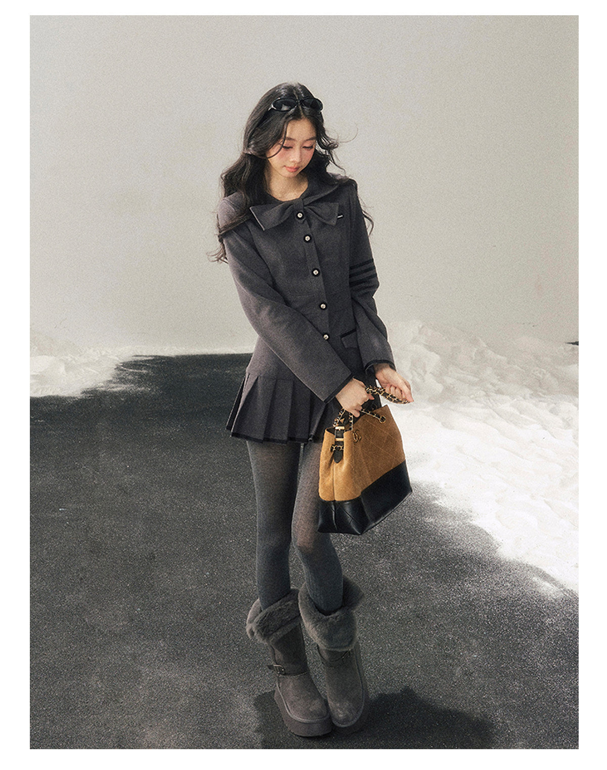 少也眼 “Delicia” Gray Preppy Bow Pleated Dress