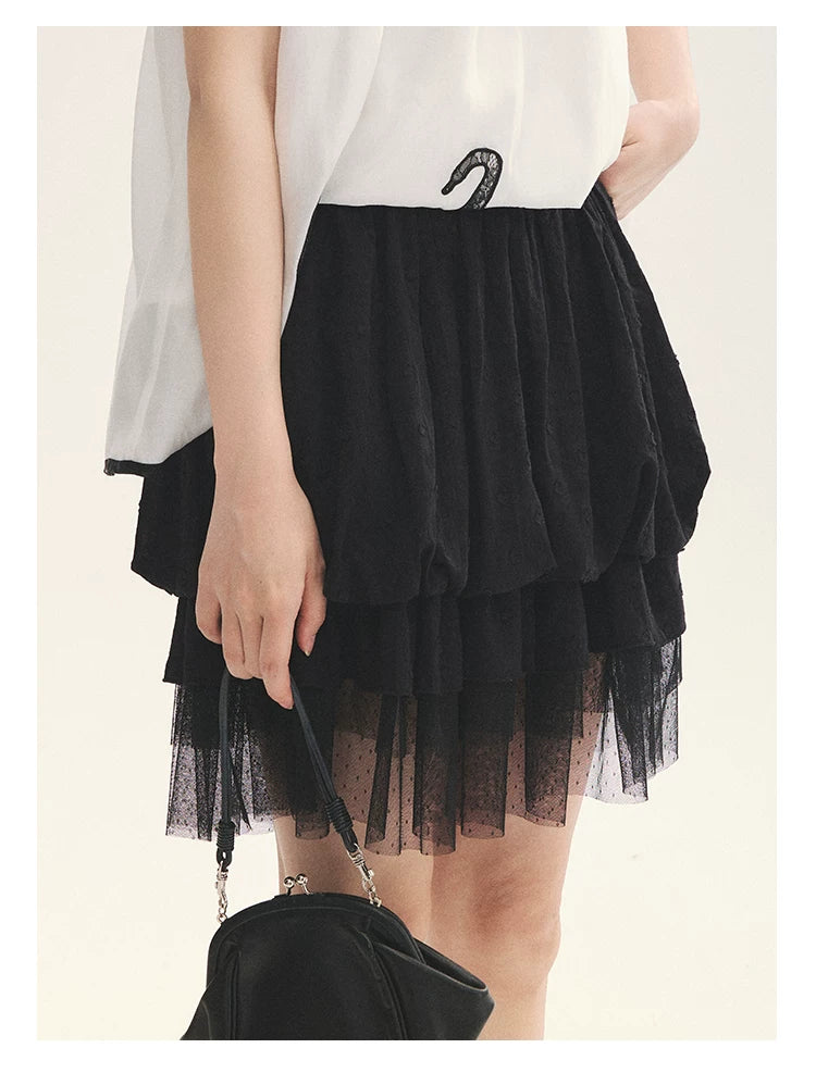 "Black & White Sonata" Polka Dot Mesh Tiered Jellyfish Skirt (White/ Black)