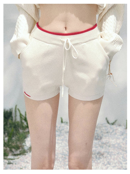 少也眼 “Campus Muse” Apricot Preppy Three-Piece Knit Set 6785654