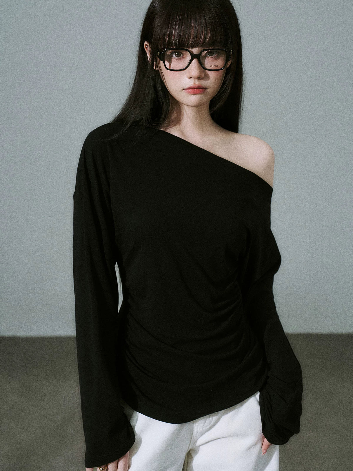 LOST FOREST - Black Lyocell-Wool One-Shoulder Long Sleeve Top