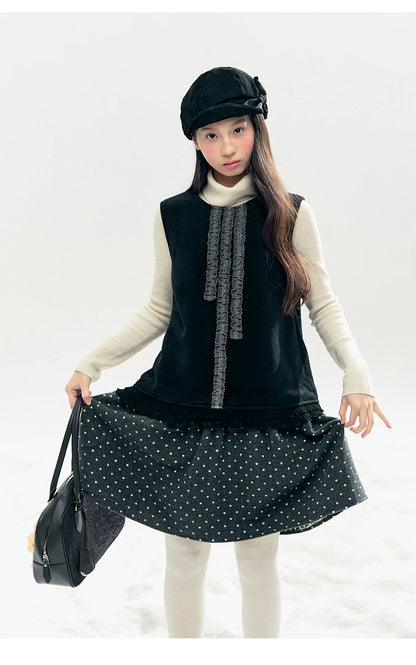 "Berlin Winter Chronicle" Black Polka Dot Capelet & Pinafore Dress Set