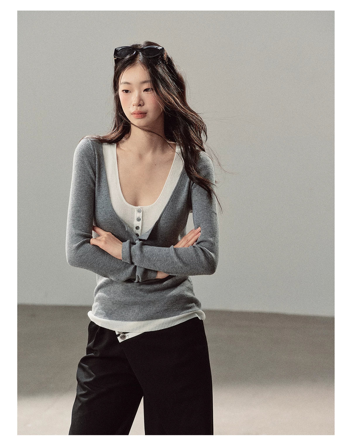 AOMALM - Korean U-Neck Faux Layered Knit Top
