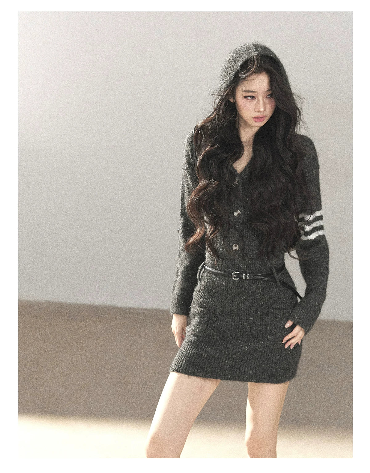 AOMALM - Whale Gray Hooded Faux-Two-Piece Knit Dress with Belt