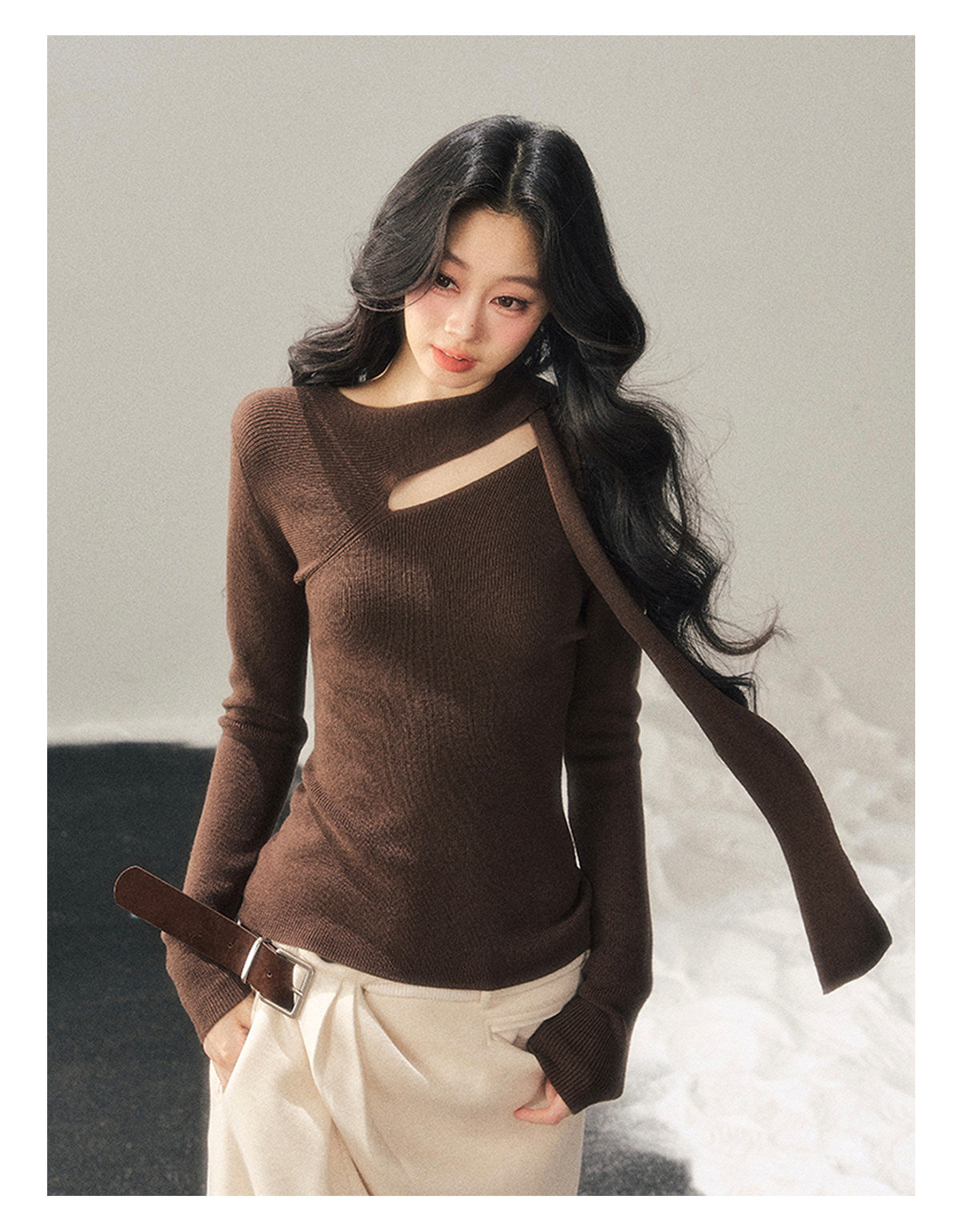 少也眼 "Dusk of Memory" Cropped Knit T-Shirt - Rich Cocoa