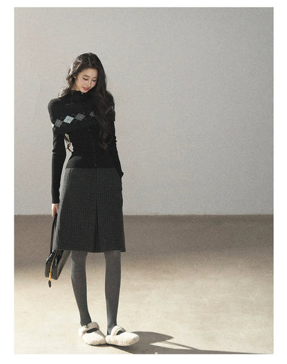 AOMALM - Rich Black Wool-Blend Pleated A-Line Midi Skirt