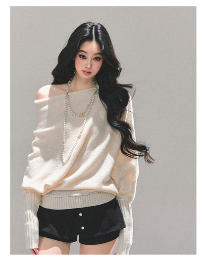 少也眼 “Soft Minimalism” Off-Shoulder Versatile Knit Top - White 6416515
