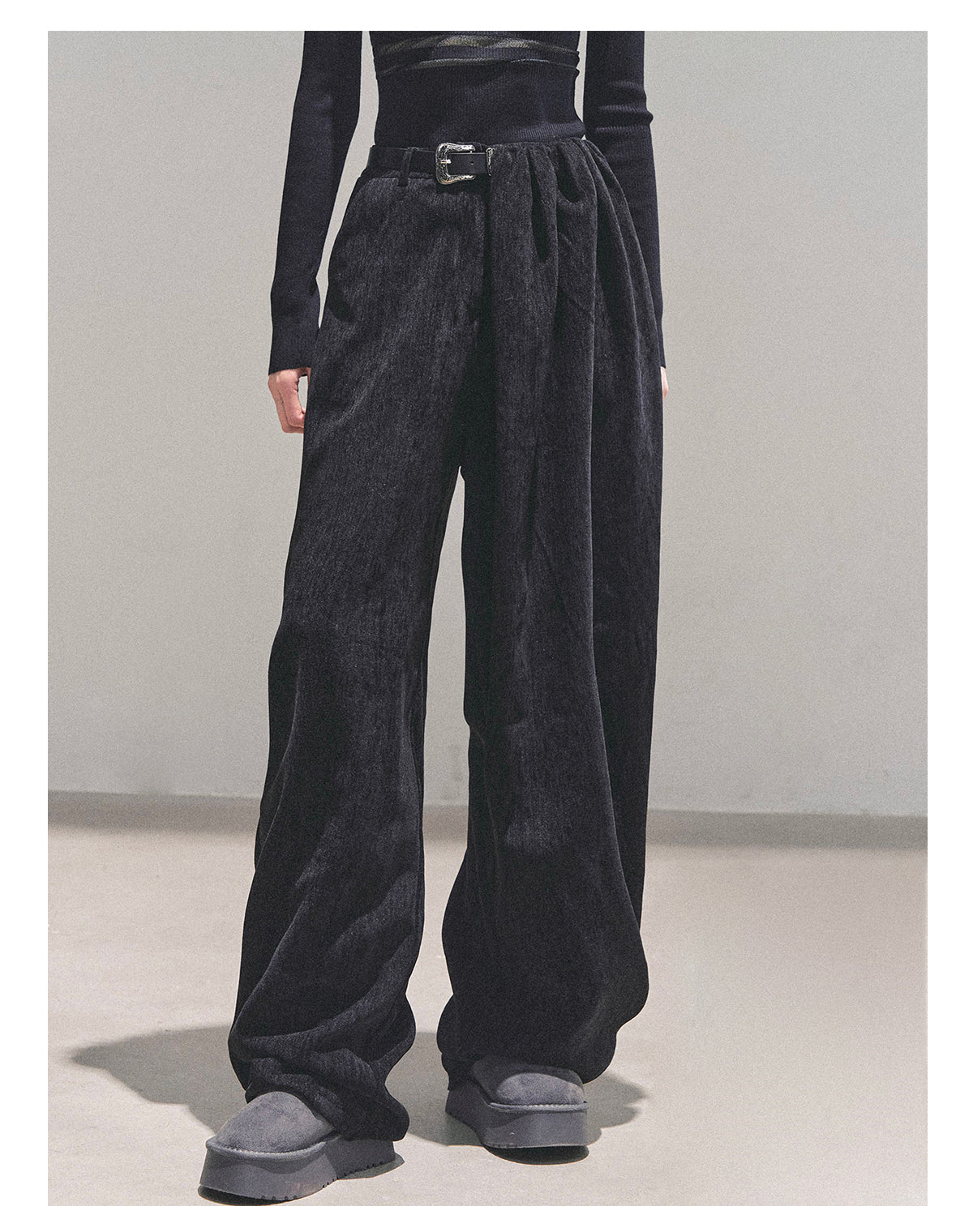 少也眼 “Sunset & Glance” Relaxed Vintage Wide-Leg Trousers with Belt - Gray 1118-2