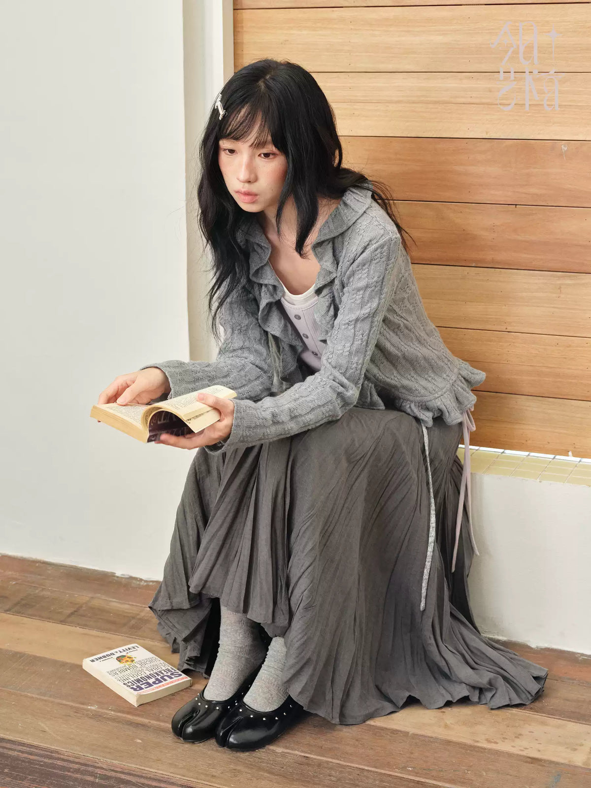 DAILY ARTIST - Gray Ruffle-Trim Cardigan & Purple Layered Top Set