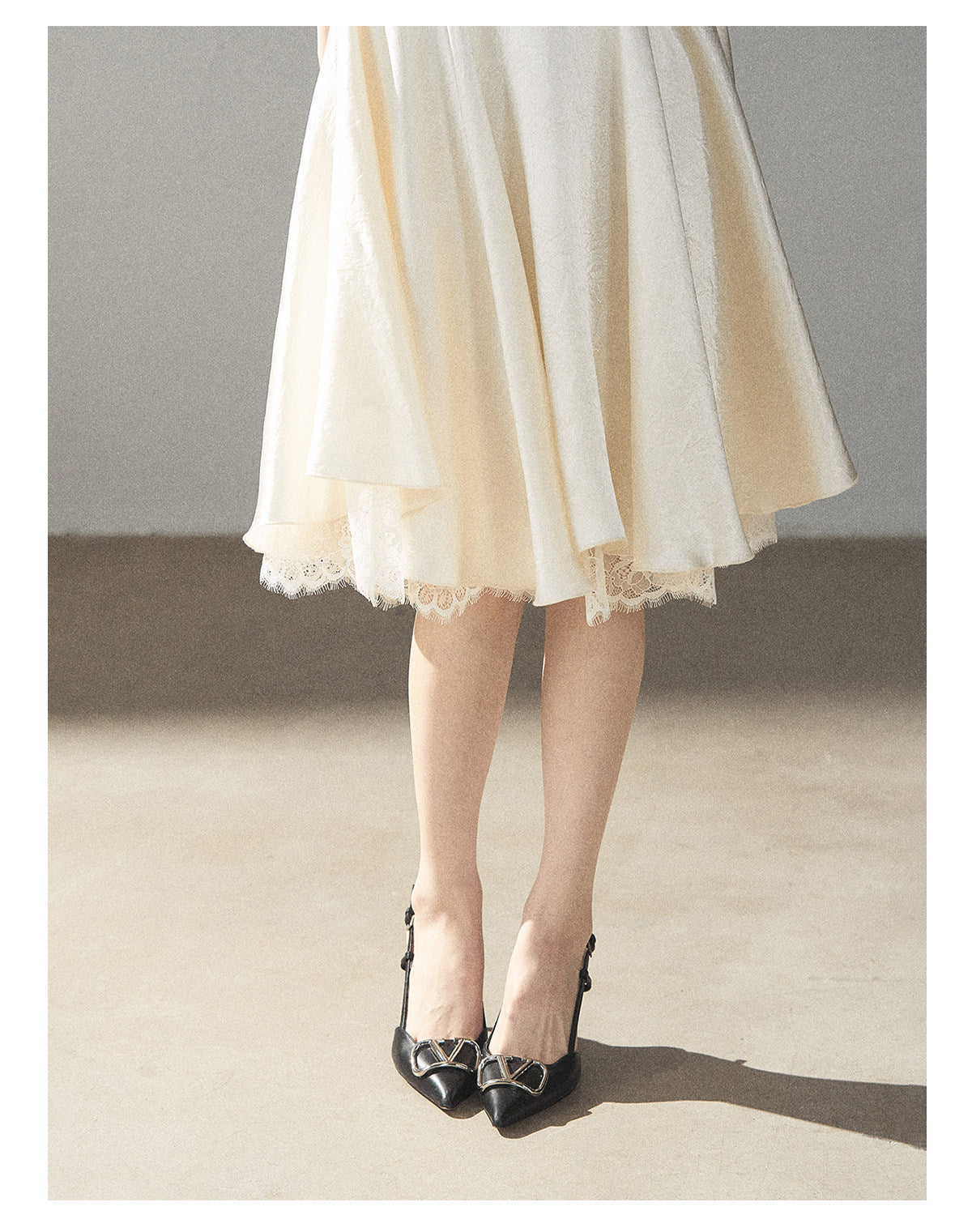 170726 "Planting a Garden of Pear Blossoms" Cream White Lace Mini Dress