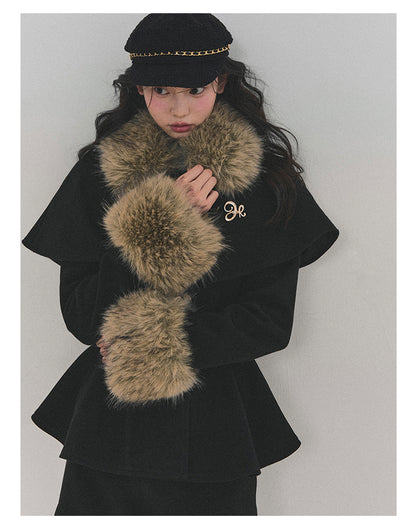 少也眼 “Snowlit Reverie” French Winter Cape Set 855452