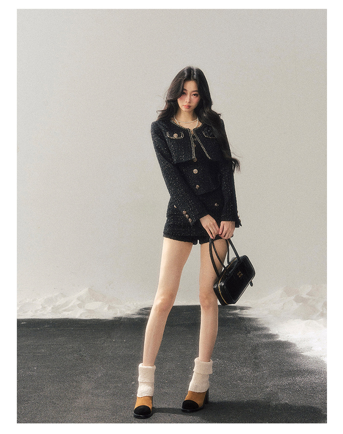 少也眼 "Before the Moon Falls" Bouclé Wool Tweed Set - Black