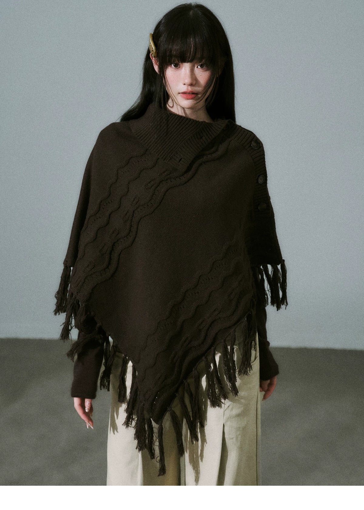 LOST FOREST - Wool-Blend Bow Graphic Fringe Cape Shawl (Coffee / Dark Gray)