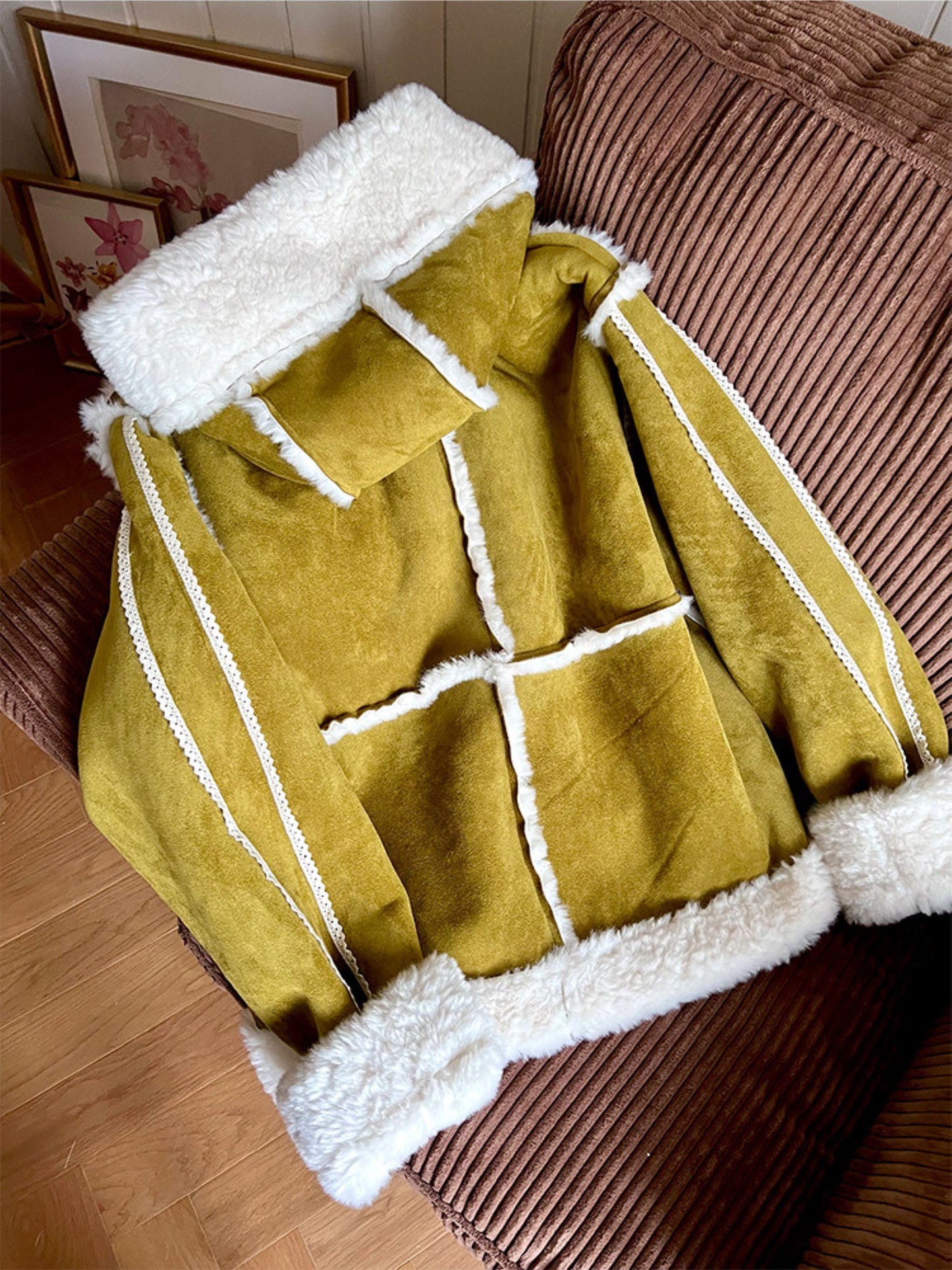 阮阮自制 - Tea Field Olive Green Shearling Jacket