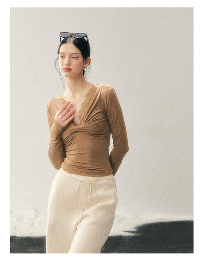 少也眼 “Vintage White Moonlight” Lace V-Neck Long Sleeve Slim Fit Top - Coffee Brown