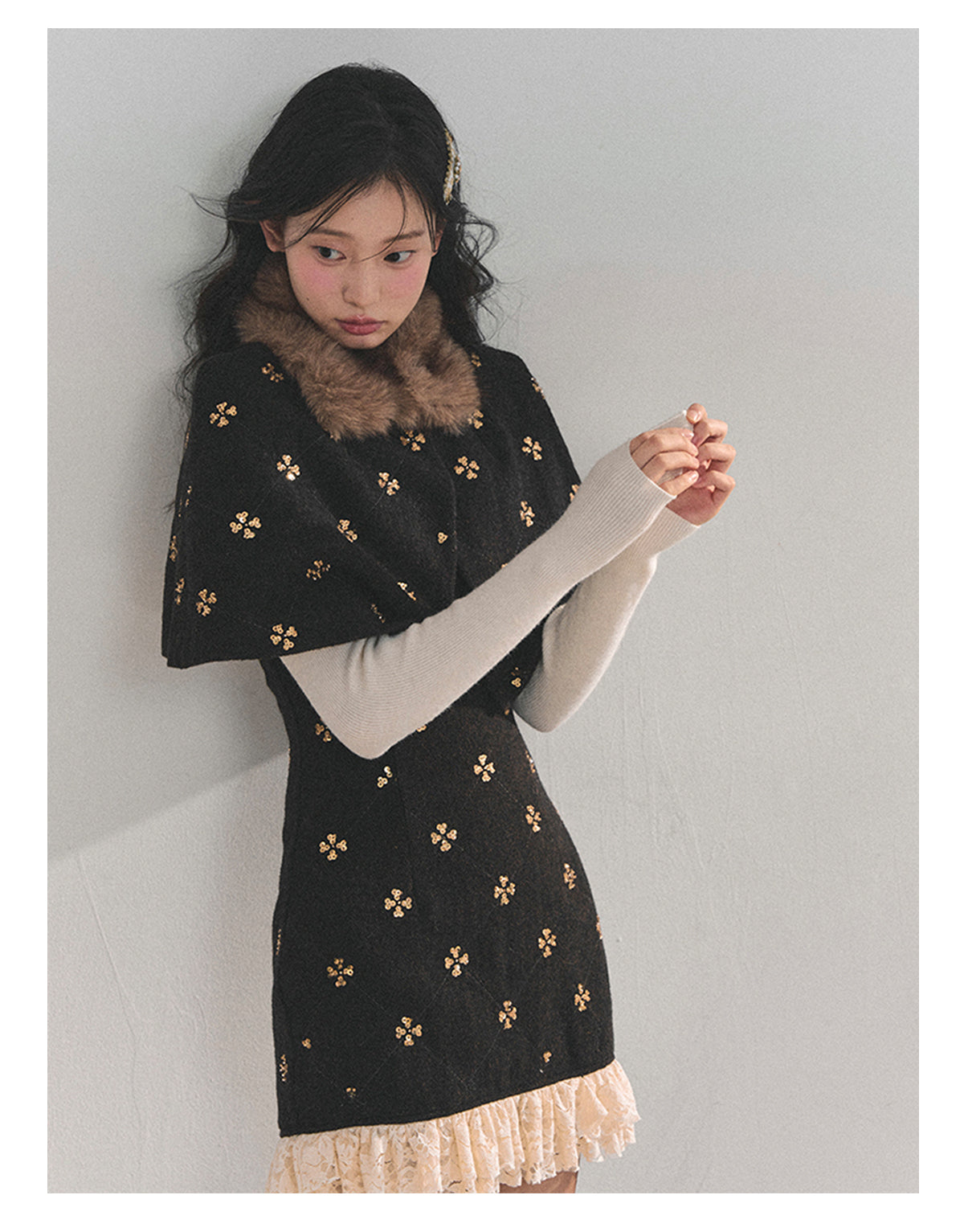 少也眼 “Snowy Night Waltz” French-Style Wool Dress with Detachable Fur Cape