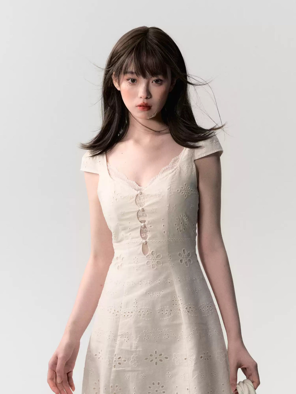 OAKMOO/ "A Flutter of Time" Cream White Fitted Lace-Trimmed Textured Dress