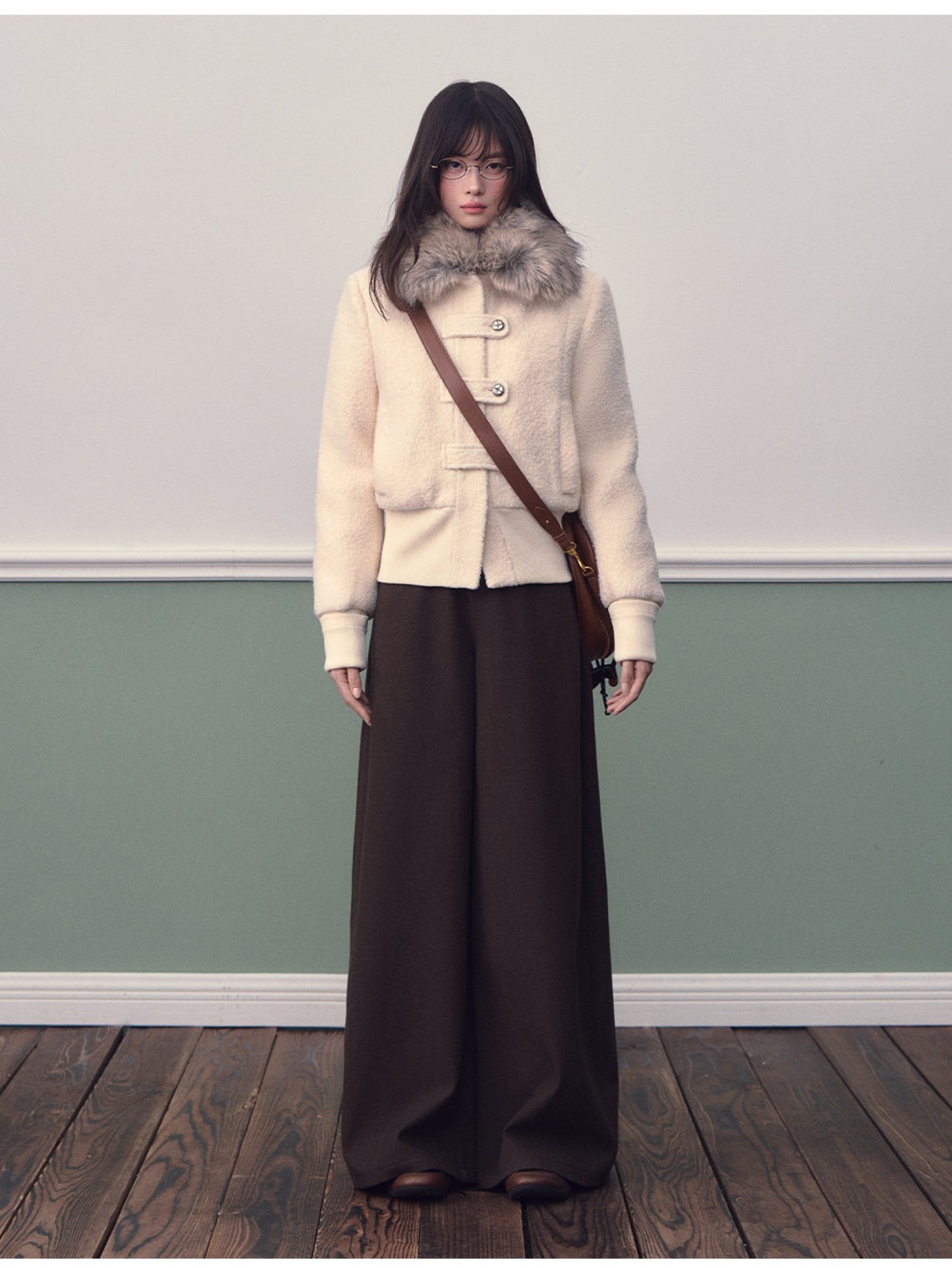 Soote Season - Cream White Wool-Blend Cropped Down Jacket with Faux Fur Doll Collar