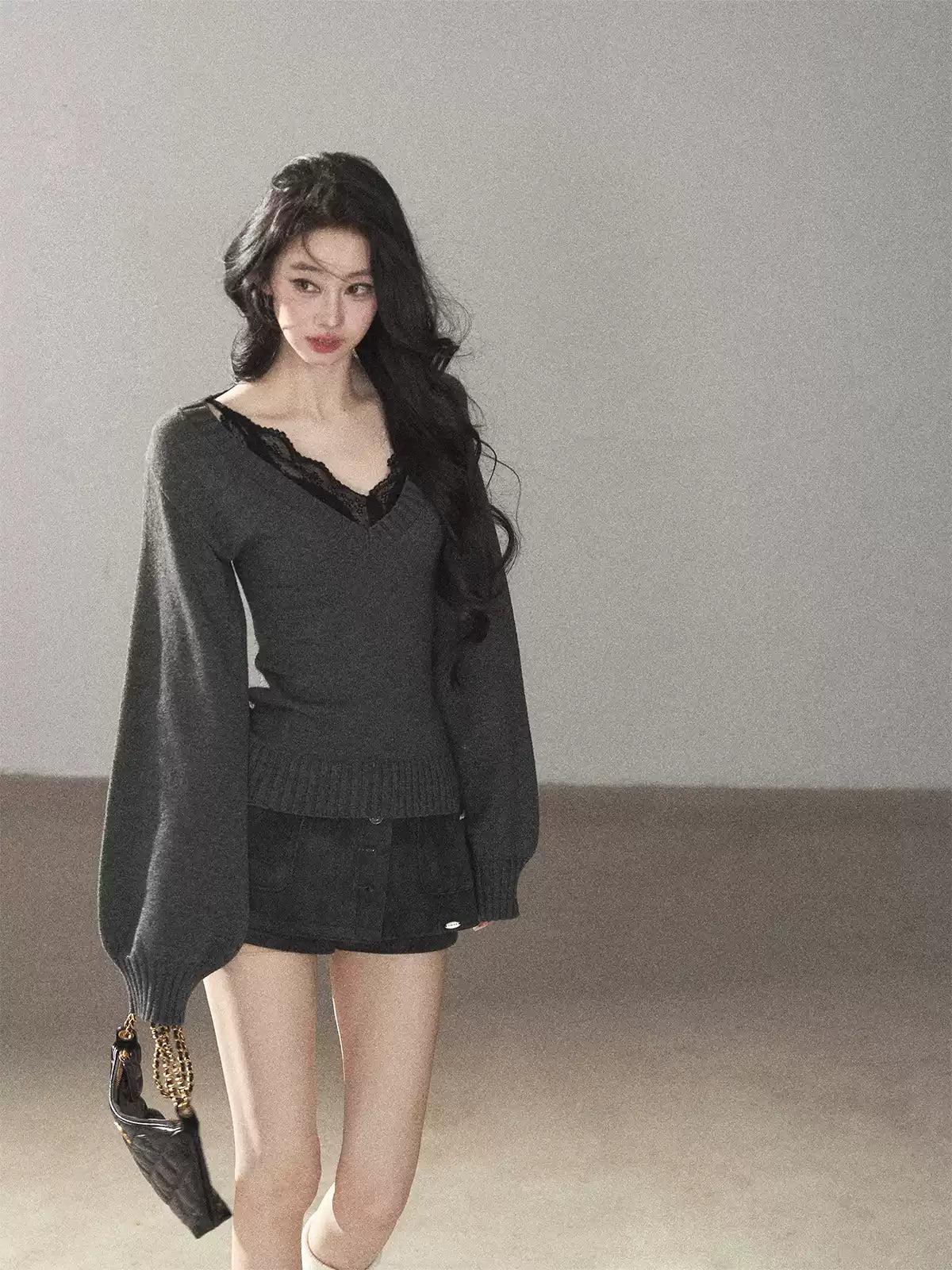 AOMALM - "Flowing River" Charcoal Gray V-Neck Ribbed Knit Sweater