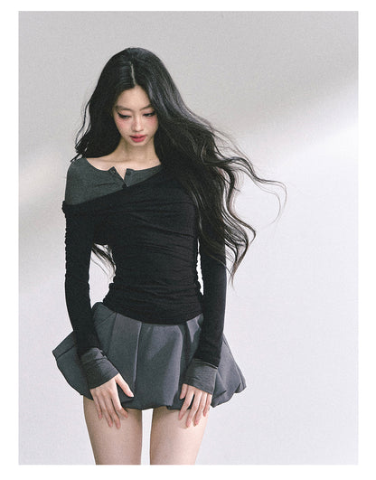 少也眼 "Seoul Toccata" Layered Off-Shoulder Long Sleeve Tee - Black-Gray 2536486