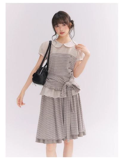 “Old Keepsake Letters” Frost Gray Doll Collar Lace Two-Piece Set