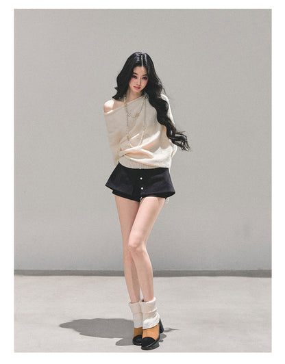 少也眼 “Soft Minimalism” Off-Shoulder Versatile Knit Top - White 6416515