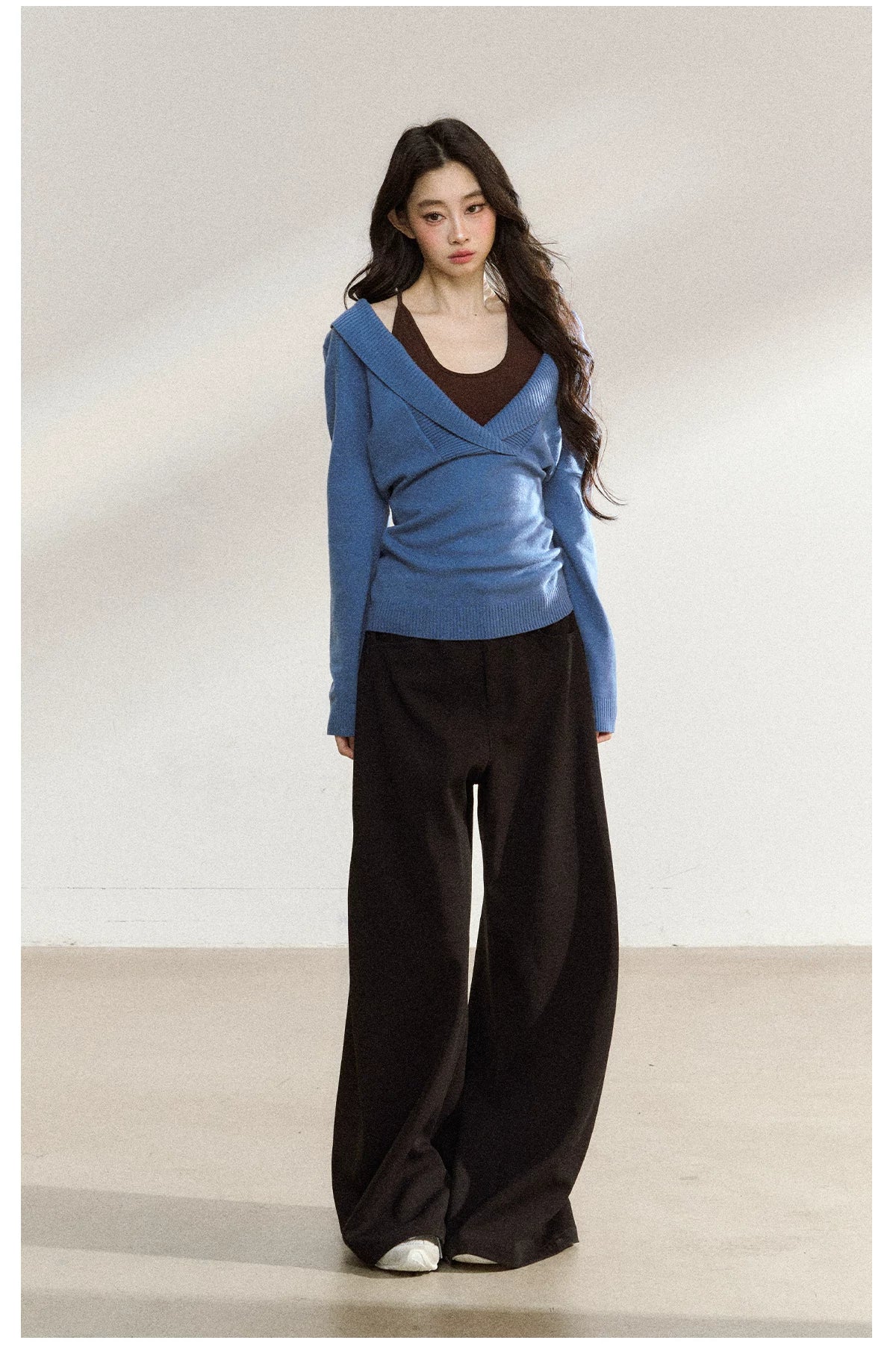 JN's DESIGN - Blue Knit Sweater with Brown Cami Set