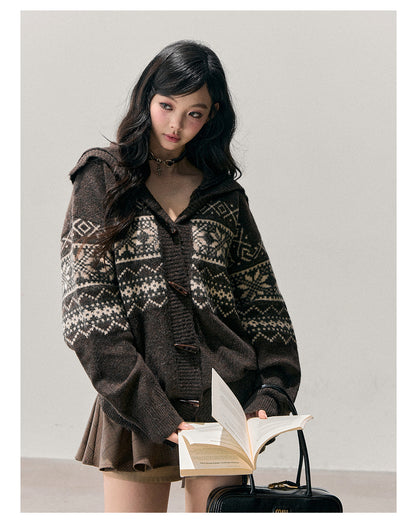少也眼 "Weightless Night" Fair Isle Toggle Knit Cardigan