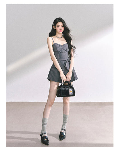 少也眼 “Model Girl Idol” Puff Mini Dress