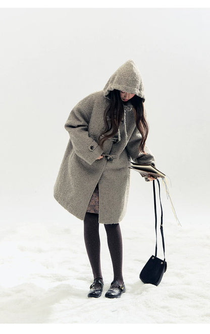 "Pinecone Post" Frost Gray Hooded Down Duffle Coat