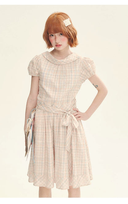 "Showa Girl" Vintage Plaid Floral Print Peter Pan Collar Bow Waist-Defined A-Line Dress