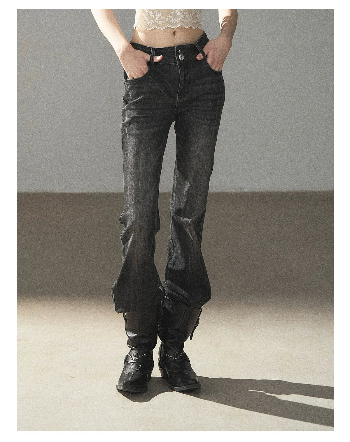 AOMALM - “Her Shoreline” American Vintage Slim Flare Jeans (Rock Black / Vintage Blue)