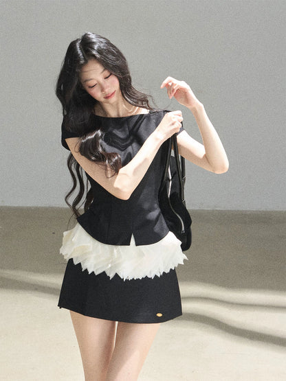 "The Unlit Spirit" High-Waisted A-Line Skort (Angora Red/ Tranquil Black)