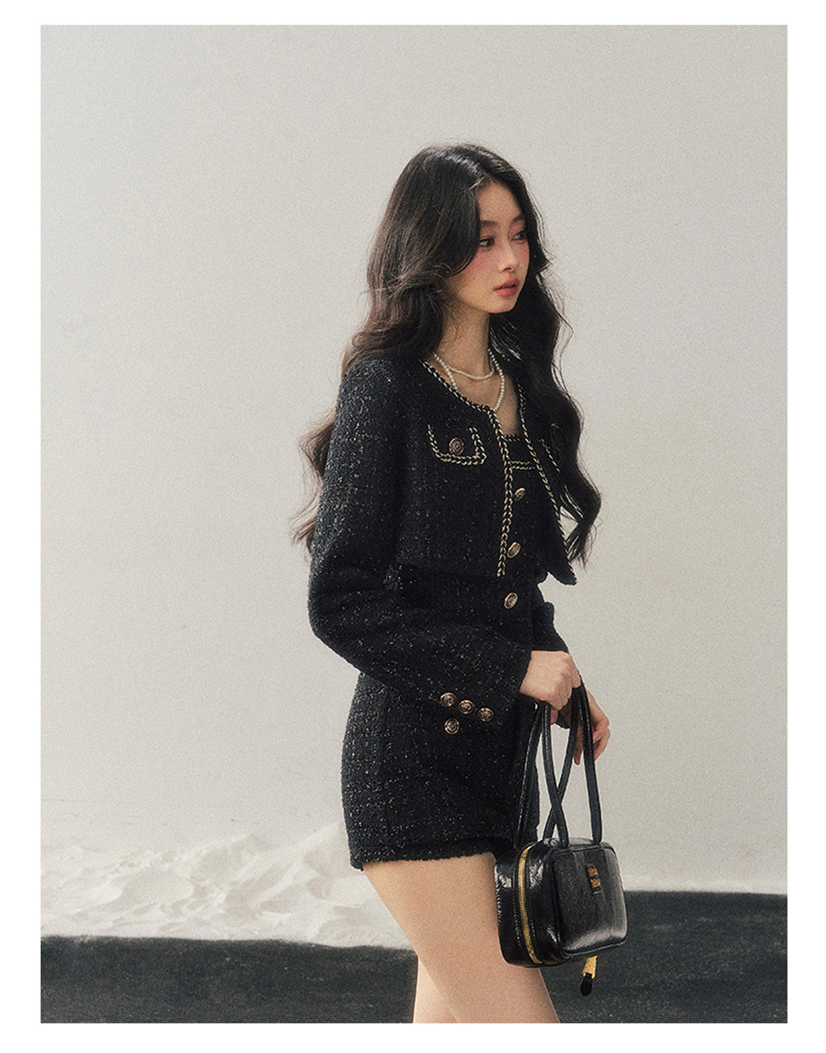 少也眼 "Before the Moon Falls" Bouclé Wool Tweed Set - Black
