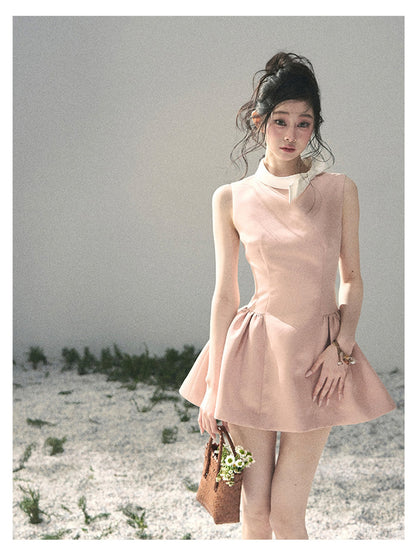 少也眼 “Satin Poise” Coral Pink French A-Line Dress 145