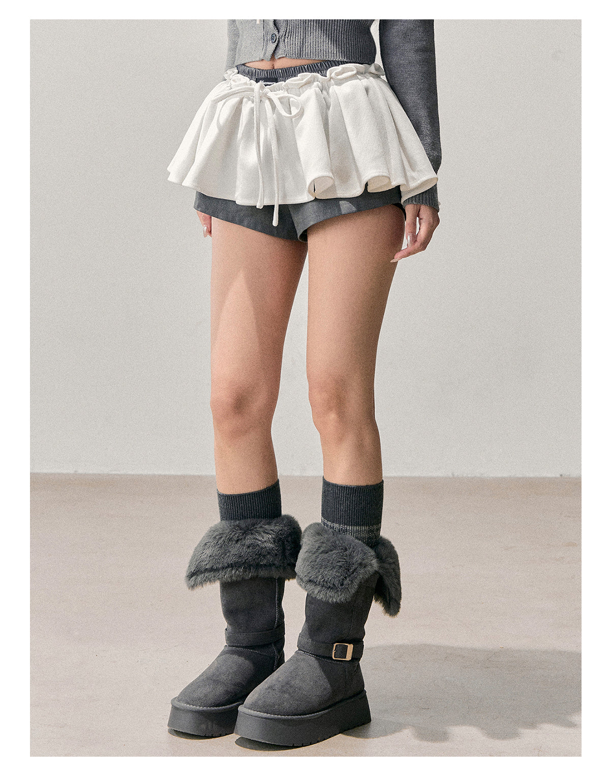 少也眼 “Annie's Waltz” Vintage Preppy A-Line Mini Skirt - White/Gray 1645635