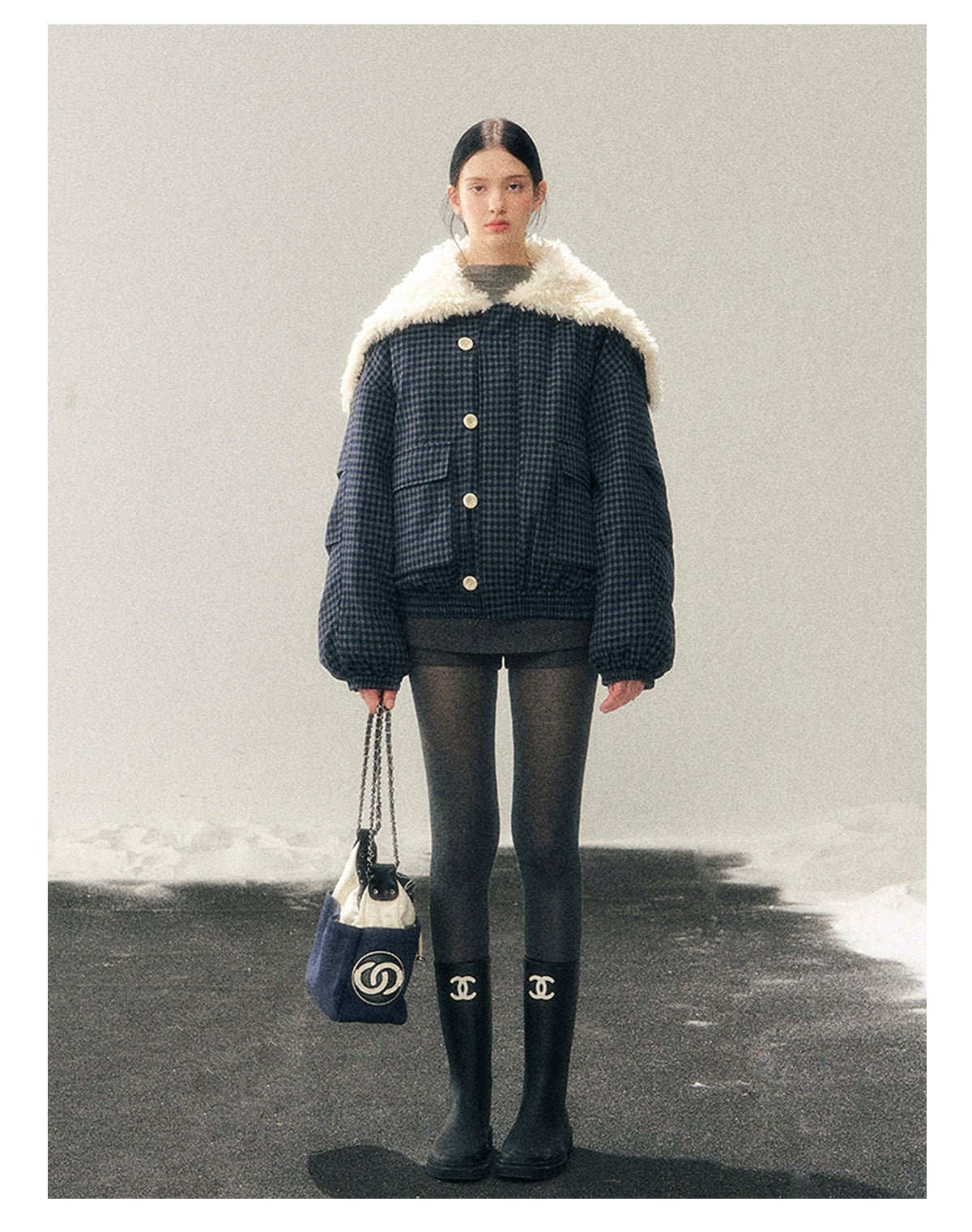 少也眼 “Silent Indigo” Academy Blue Quilted Wool-Collar Jacket