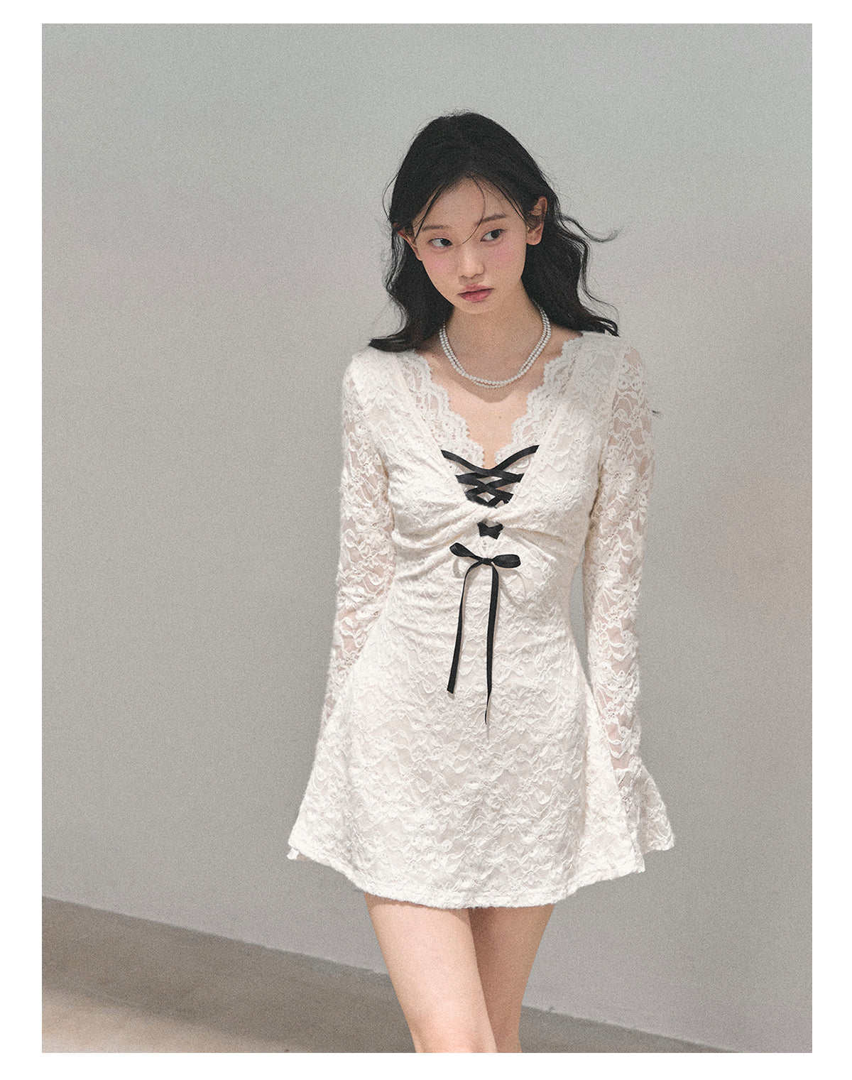 少也眼 “Listening to the Silence” Winter Lace Long-Sleeve Dress 948651