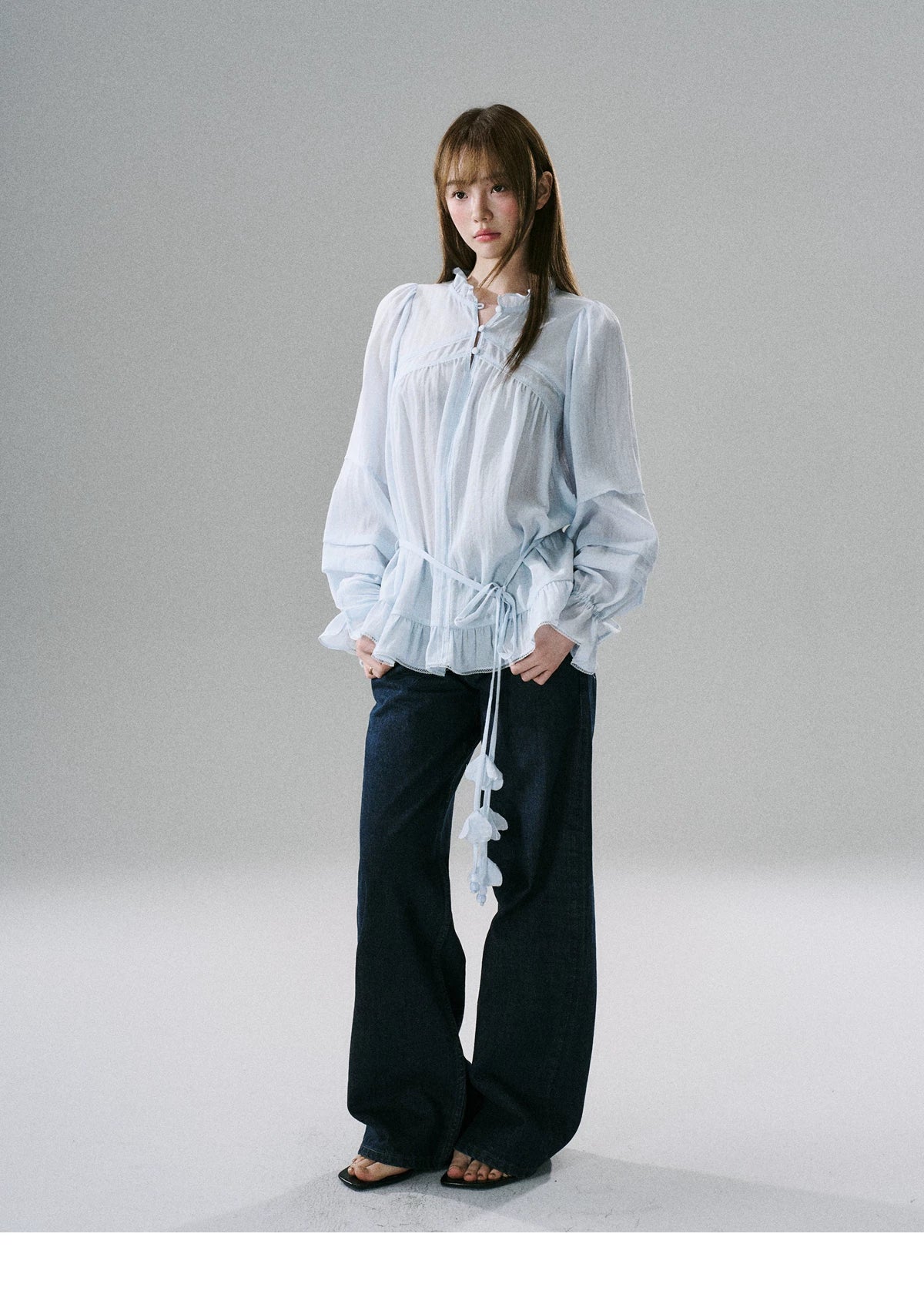 LOST FOREST - Acetate Flower Belt Detail Relaxed Top (White / Blue)