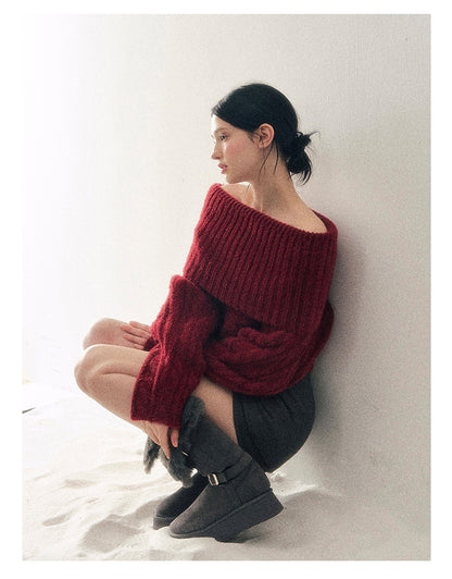 少也眼 "Crimson Glow on the Shoulders" Off-Shoulder Cable Knit Cropped Sweater