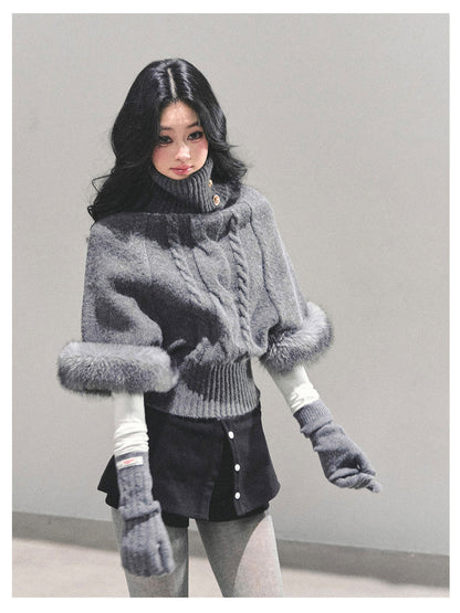 少也眼 “Only She Remains Awake" Gray Mohair High-Neck Knit Sweater (with detachable faux fur)