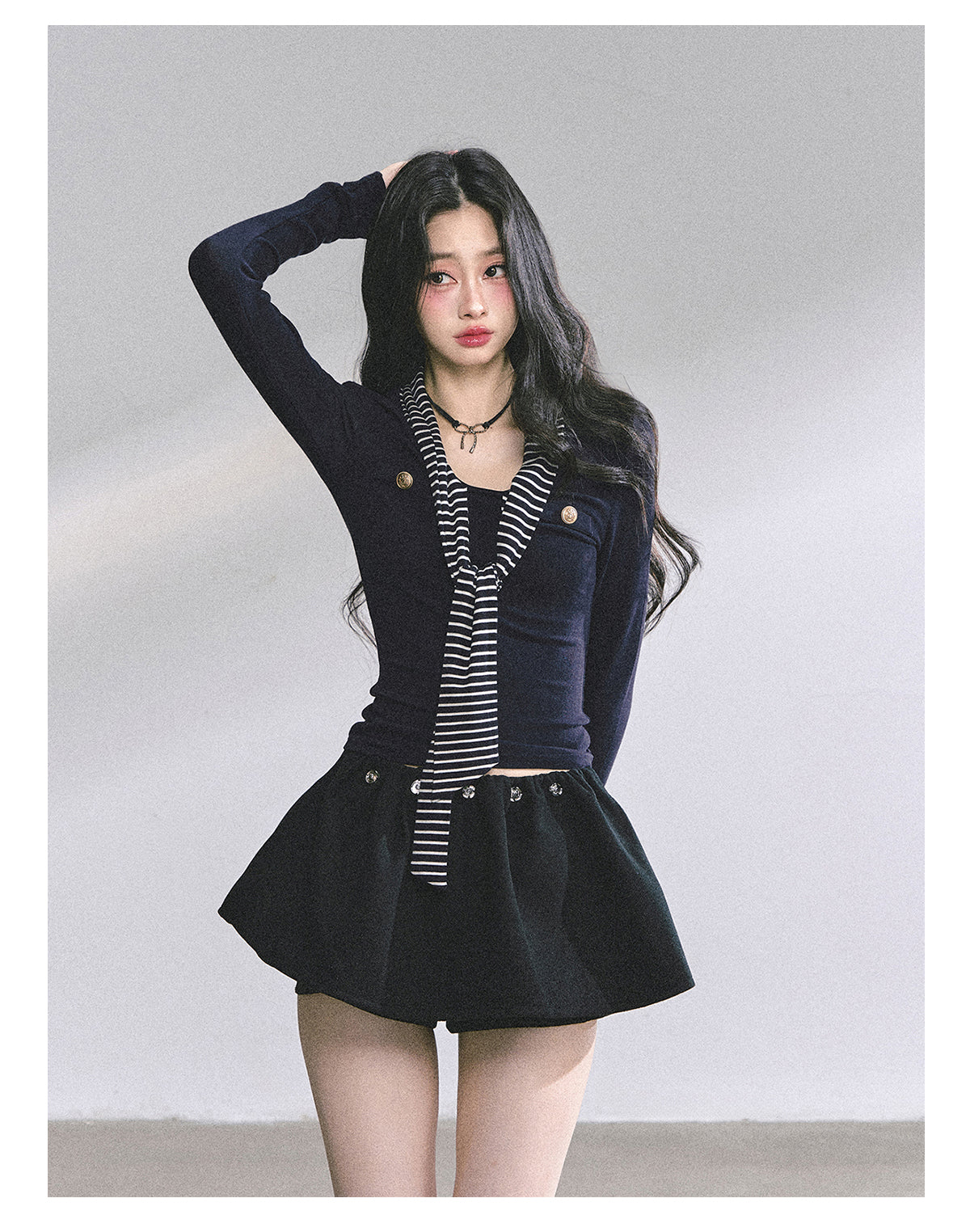 少也眼 "High-Mind Lady" American-Style Tee with Striped Neck Tie - Navy 145846315