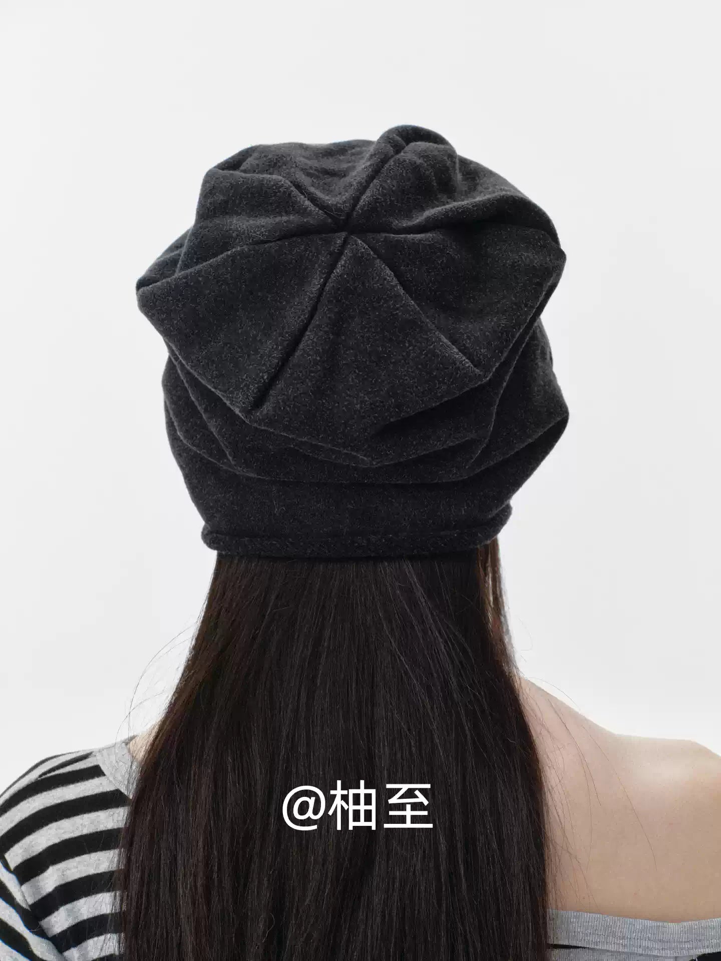 Black Star Print Slouchy Beanie – Oversized Star Head Wrap Hat