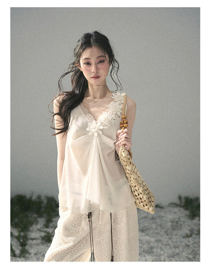 “Silent Rose” Ivory Floral Lace Sleeveless Top