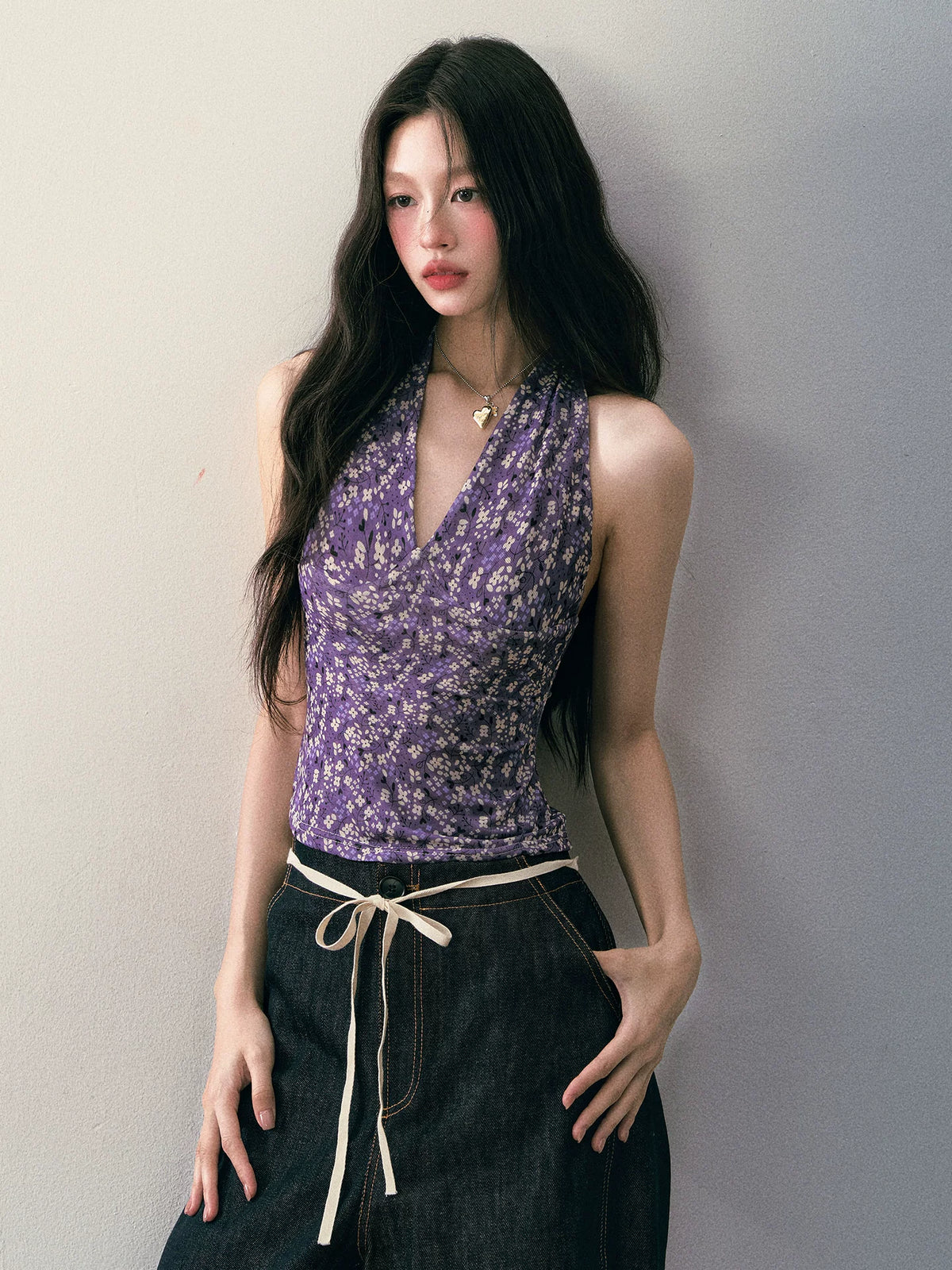 1P - Purple Floral Halter V-Neck Fitted Top