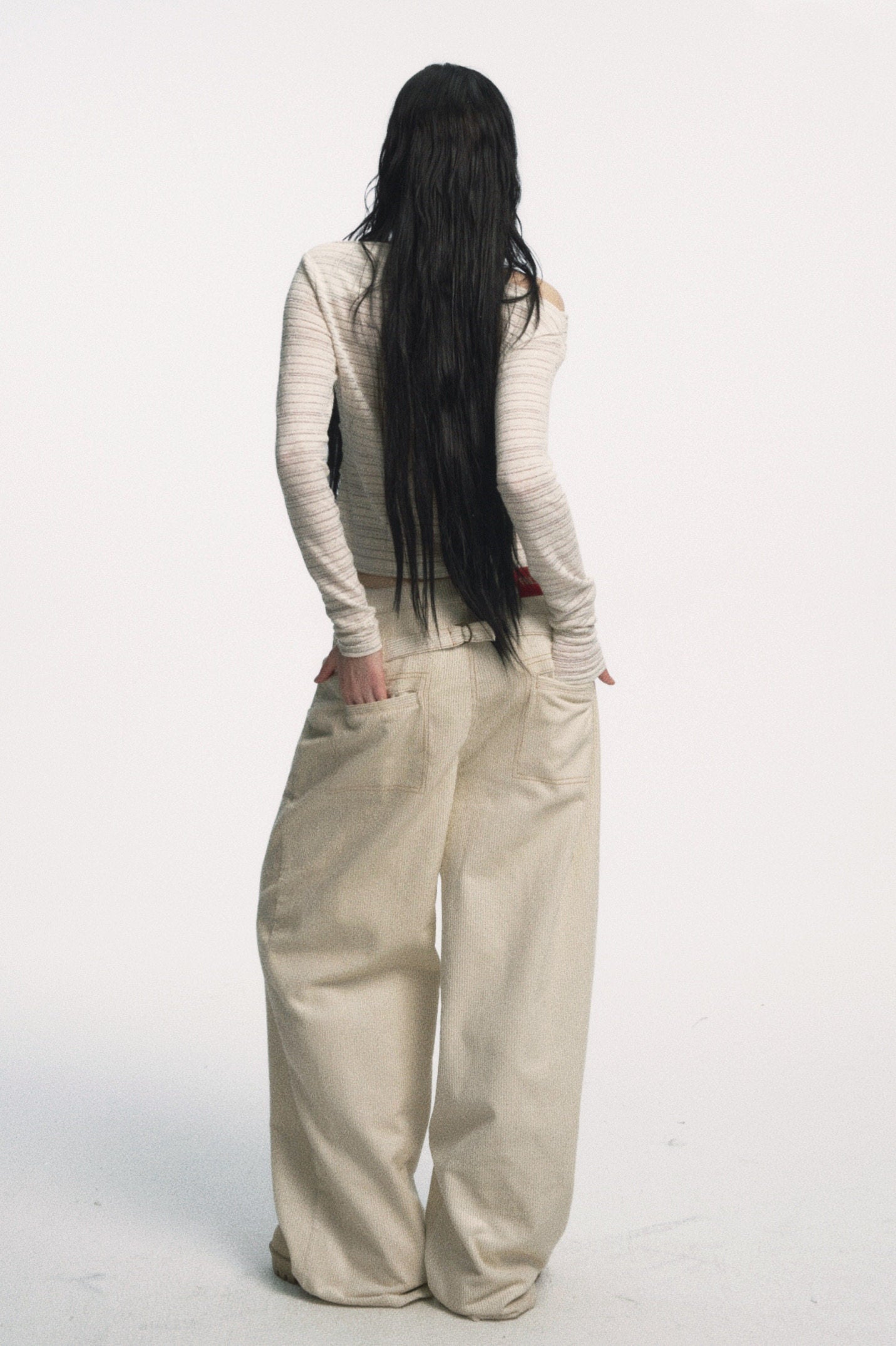 Muirgen - Ivory Silver-Thread Asymmetrical Off-Shoulder Fitted Top
