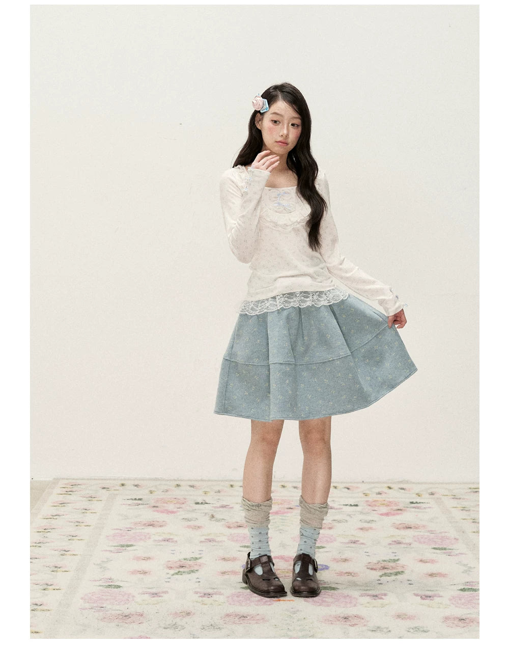 [RF] Cream Floral Peter Pan Collar Long-Sleeve Fitted Layering Top with Lace Details
