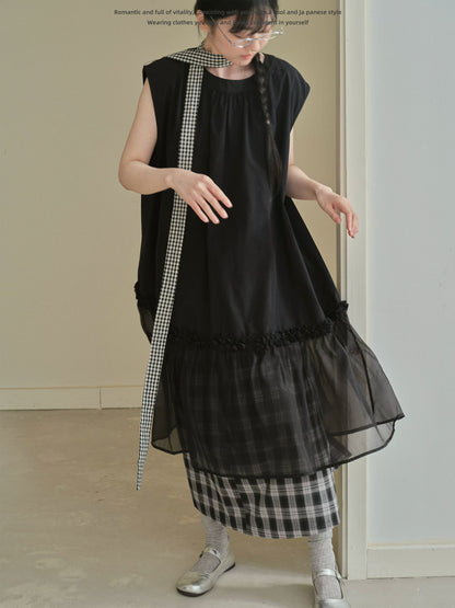"Floating Veil" Mesh Panel Layering Maxi Dress (Black / White)