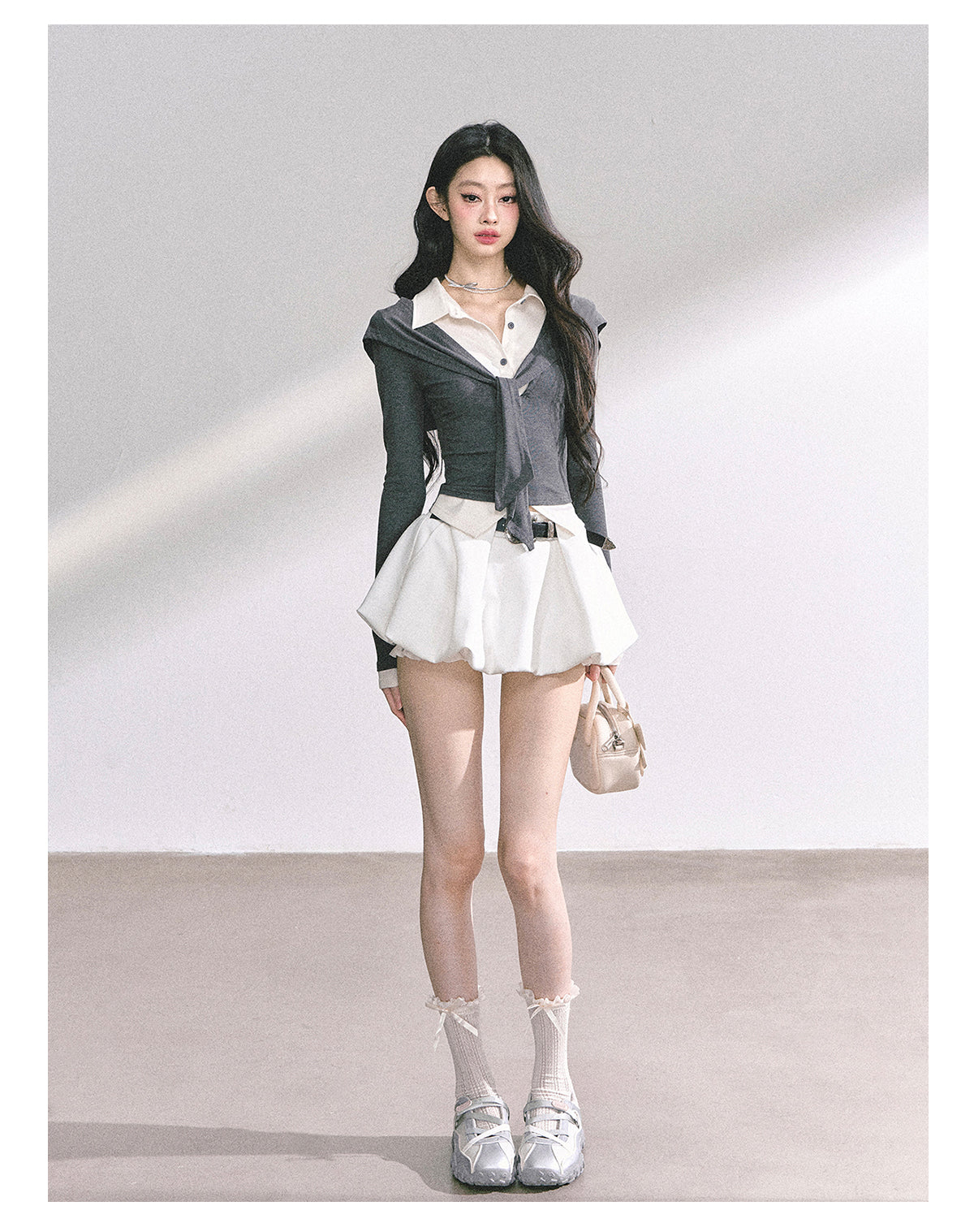 少也眼 "London Art Student" Layered Polo Long Sleeve Crop Tee